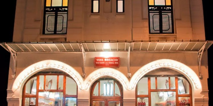 Yüzyıllık Hikaye Vefa Bozacısı