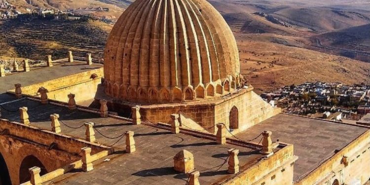 Mezopotamya’nın Altın Şehri Mardin”de görülecek Gezilecek Yerler