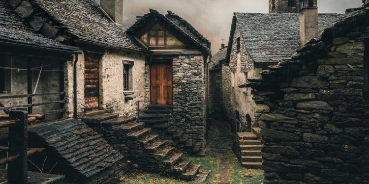 İşte 16 kişinin yaşadığı o köy…