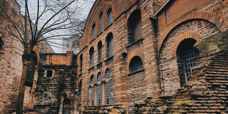 Bizans Dönemin’de Klise Olan Kalenderhane Camii Hikayesi?