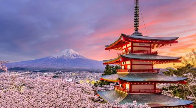 Japonya 2 yıl sonra turistlere kapıları açtı: Türkiye ‘Sarı kategoride’