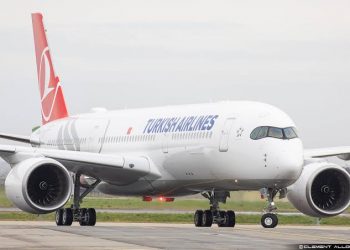 Yurt içi uçuşlarında uygulanan tavan fiyat tarifesi 899 TL’den 990 TL’ye yükseldi.