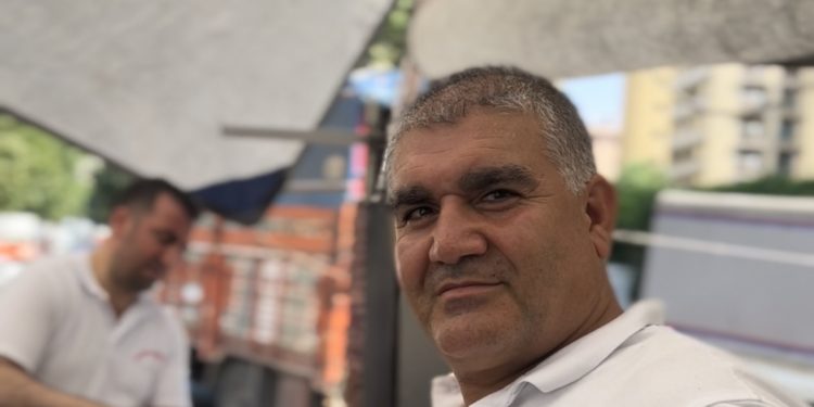 Kadıköy’ün Pazar Dönercisi? “Emin Usta” Hangi Günler Nerede Yenir?