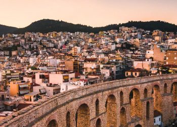 KAVALA GEZİLECEK YERLER