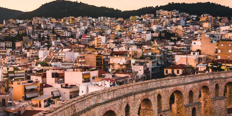 KAVALA GEZİLECEK YERLER