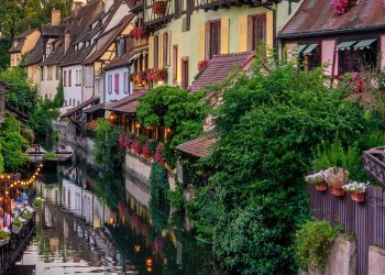 “Colmar’da Yemek Tavsiyeleri: Alsace Mutfağının Güzelliklerini Keşfedin”