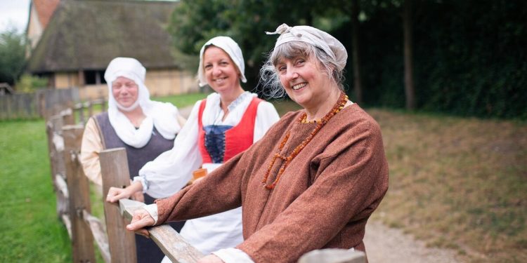 “Eindhoven’daki PreHistorisch Dorp: Tarih Öncesi Köyüne Yolculuk”