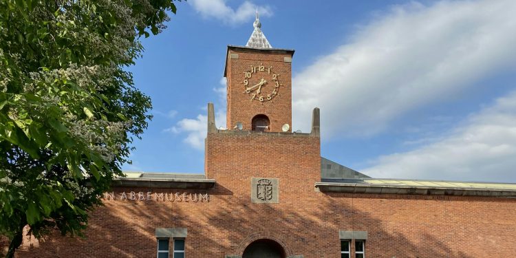 Eindhoven Gezi Rehberi